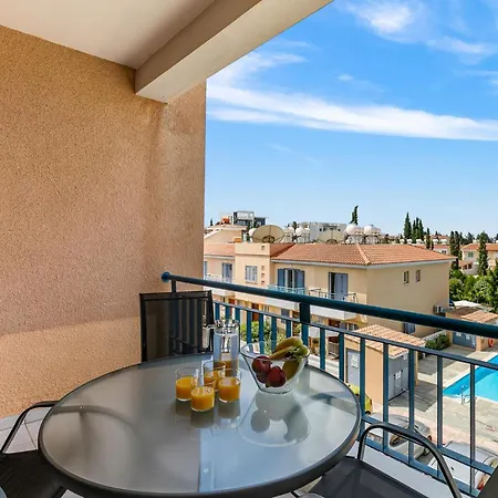 Apartamento Iris Village 201 By Ezoria *