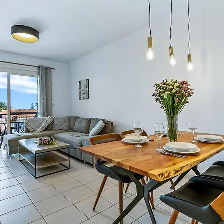 Iris Village 201 By Ezoria Appartement *