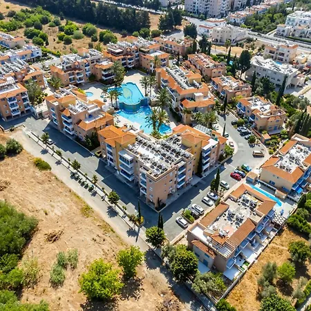 Iris Village 201 By Ezoria Appartement