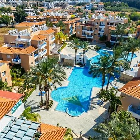 Apartament Iris Village 201 By Ezoria Pafos